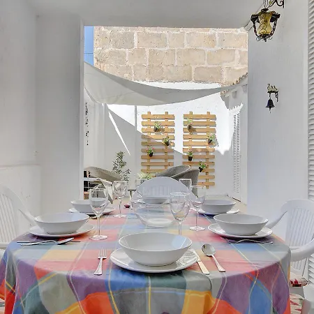 Alvaro Oliver House *